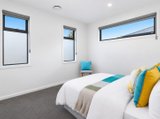 https://images.listonce.com.au/custom/160x/listings/214-lusher-road-croydon-vic-3136/242/01975242_img_04.jpg?gtzrMUagAEU