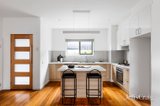 https://images.listonce.com.au/custom/160x/listings/214-poplar-crescent-bellfield-vic-3081/717/01927717_img_03.jpg?cpZ70t4M9RQ
