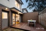 https://images.listonce.com.au/custom/160x/listings/214-poplar-crescent-bellfield-vic-3081/717/01927717_img_07.jpg?cTXOb117Bng
