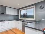 https://images.listonce.com.au/custom/160x/listings/214-russell-avenue-mooroolbark-vic-3138/271/01526271_img_04.jpg?4ZvSZxHjATs