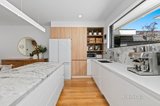 https://images.listonce.com.au/custom/160x/listings/2145-blackshaws-road-newport-vic-3015/338/01399338_img_06.jpg?8Q-O_xAgEAQ