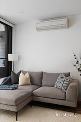https://images.listonce.com.au/custom/160x/listings/21457-bay-street-port-melbourne-vic-3207/536/01951536_img_05.jpg?b9neTCvXmOE