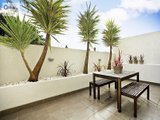 https://images.listonce.com.au/custom/160x/listings/2146-mills-street-albert-park-vic-3206/963/01731963_img_03.jpg?sSo1muOQUKE