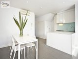 https://images.listonce.com.au/custom/160x/listings/2146-mills-street-albert-park-vic-3206/963/01731963_img_04.jpg?Nv84k96or_c