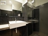 https://images.listonce.com.au/custom/160x/listings/2146-mills-street-albert-park-vic-3206/963/01731963_img_06.jpg?DktpgevRdN0