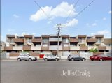 https://images.listonce.com.au/custom/160x/listings/2148-38-percy-street-brunswick-vic-3056/825/01949825_img_08.jpg?Ht7hVjVVq4k