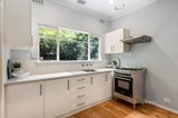 https://images.listonce.com.au/custom/160x/listings/215-bayswater-road-bayswater-north-vic-3153/774/01628774_img_05.jpg?yH_tmc4ZBkY