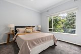 https://images.listonce.com.au/custom/160x/listings/215-bayswater-road-bayswater-north-vic-3153/774/01628774_img_06.jpg?hkc6xY1eyh4