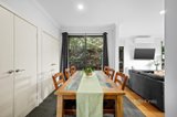 https://images.listonce.com.au/custom/160x/listings/215-beresford-road-lilydale-vic-3140/146/01631146_img_07.jpg?TaiwuswUJNE