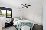 https://images.listonce.com.au/custom/160x/listings/215-beresford-road-lilydale-vic-3140/146/01631146_img_09.jpg?hFw2p5fXWNg