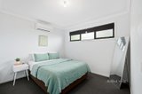 https://images.listonce.com.au/custom/160x/listings/215-beresford-road-lilydale-vic-3140/146/01631146_img_10.jpg?6U44zSniceY