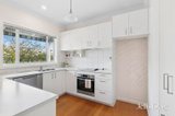 https://images.listonce.com.au/custom/160x/listings/215-berkeley-street-castlemaine-vic-3450/380/01816380_img_05.jpg?iiMVLkaGvXo