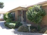 https://images.listonce.com.au/custom/160x/listings/215-churchill-way-kilsyth-vic-3137/089/01525089_img_01.jpg?_EgLKrjBSfc