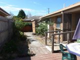 https://images.listonce.com.au/custom/160x/listings/215-churchill-way-kilsyth-vic-3137/089/01525089_img_06.jpg?hx92zjVOxI0