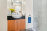 https://images.listonce.com.au/custom/160x/listings/215-daffodil-street-wendouree-vic-3355/980/01627980_img_05.jpg?grRIKyebhR8