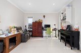 https://images.listonce.com.au/custom/160x/listings/215-emerald-street-mount-waverley-vic-3149/614/01986614_img_09.jpg?FiTKmXQEEI8