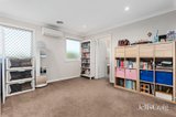 https://images.listonce.com.au/custom/160x/listings/215-emerald-street-mount-waverley-vic-3149/614/01986614_img_10.jpg?6YMBTNZ7ZHc