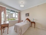 https://images.listonce.com.au/custom/160x/listings/215-estella-street-glen-iris-vic-3146/345/00829345_img_06.jpg?4MompUf0f74