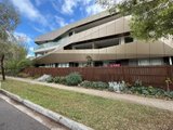 https://images.listonce.com.au/custom/160x/listings/215-eucalyptus-drive-maidstone-vic-3012/034/01701034_img_04.jpg?SQrrb0erV2g