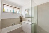 https://images.listonce.com.au/custom/160x/listings/215-irving-street-mount-waverley-vic-3149/889/00635889_img_08.jpg?so-pbGSKLnU