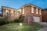 https://images.listonce.com.au/custom/160x/listings/215-laurie-road-doncaster-east-vic-3109/662/01540662_img_01.jpg?zcbNFRmnQ2c