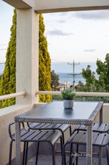 https://images.listonce.com.au/custom/160x/listings/215-milan-street-mentone-vic-3194/514/01632514_img_10.jpg?C3S_XjEo57Y