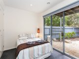 https://images.listonce.com.au/custom/160x/listings/215-park-lane-torquay-vic-3228/679/01087679_img_07.jpg?EGz8pZjY4oM