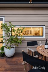 https://images.listonce.com.au/custom/160x/listings/215-raleigh-street-thornbury-vic-3071/539/01990539_img_16.jpg?GHBwcKbvoLo