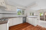 https://images.listonce.com.au/custom/160x/listings/215-river-street-briar-hill-vic-3088/386/01916386_img_06.jpg?Ir7rs0i0Wbo