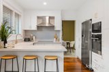 https://images.listonce.com.au/custom/160x/listings/215-shady-grove-nunawading-vic-3131/029/01985029_img_04.jpg?MAVDBXpH6AY