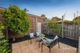 https://images.listonce.com.au/custom/160x/listings/215-shady-grove-nunawading-vic-3131/029/01985029_img_12.jpg?VBwMvXfPhWQ