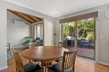 https://images.listonce.com.au/custom/160x/listings/2154-mountain-view-road-briar-hill-vic-3088/039/01608039_img_09.jpg?kdJGxRjM9X8