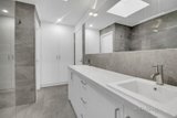 https://images.listonce.com.au/custom/160x/listings/2155-pelham-street-carlton-vic-3053/589/01733589_img_02.jpg?HYxF1ybObXY