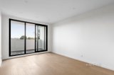 https://images.listonce.com.au/custom/160x/listings/21576-tyler-street-reservoir-vic-3073/022/01607022_img_11.jpg?XOTqY2c6KVA