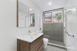 https://images.listonce.com.au/custom/160x/listings/21587-malvern-road-glen-iris-vic-3146/427/01916427_img_05.jpg?NJju1aGhjik