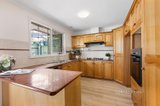 https://images.listonce.com.au/custom/160x/listings/215a-wattle-grove-mckinnon-vic-3204/275/01592275_img_05.jpg?sNh0LckXVLM