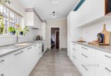 https://images.listonce.com.au/custom/160x/listings/216-albert-street-brunswick-vic-3056/044/01704044_img_07.jpg?kO0bBRsOE0U