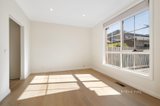 https://images.listonce.com.au/custom/160x/listings/216-baringa-street-mount-waverley-vic-3149/179/01650179_img_08.jpg?2VISAMbKMWg