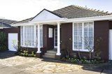 https://images.listonce.com.au/custom/160x/listings/216-dundonald-avenue-malvern-east-vic-3145/417/01978417_img_08.jpg?1q_OPeeMAAQ