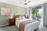 https://images.listonce.com.au/custom/160x/listings/216-florence-street-blackburn-vic-3130/094/01604094_img_06.jpg?sGMWPh1N9MQ