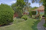 https://images.listonce.com.au/custom/160x/listings/216-florence-street-blackburn-vic-3130/094/01604094_img_10.jpg?E6Om6Vk7Tbo