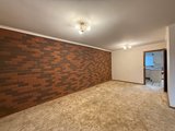 https://images.listonce.com.au/custom/160x/listings/216-herald-street-cheltenham-vic-3192/877/01719877_img_02.jpg?Dpt8opfUErE