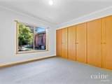 https://images.listonce.com.au/custom/160x/listings/216-lewis-court-sebastopol-vic-3356/641/01576641_img_05.jpg?hM7SeIfaGd4