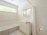 https://images.listonce.com.au/custom/160x/listings/216-manchester-road-mooroolbark-vic-3138/524/01525524_img_10.jpg?PGZ-uy2b3P4