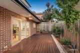 https://images.listonce.com.au/custom/160x/listings/216-maple-street-mount-waverley-vic-3149/456/01912456_img_10.jpg?QnFQ9Sokj1Y
