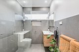 https://images.listonce.com.au/custom/160x/listings/216-park-avenue-glen-huntly-vic-3163/035/01401035_img_08.jpg?ND9ecUNDPYA