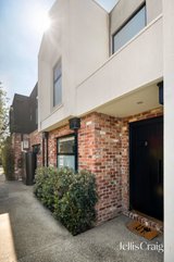 https://images.listonce.com.au/custom/160x/listings/216-swallow-street-preston-vic-3072/483/01881483_img_07.jpg?fOv5jie-46U