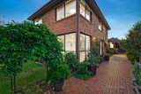 https://images.listonce.com.au/custom/160x/listings/2160-tucker-road-bentleigh-vic-3204/677/00770677_img_08.jpg?_SHFVPD2nMI