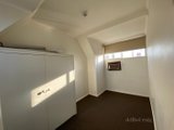 https://images.listonce.com.au/custom/160x/listings/217-barkly-street-brunswick-east-vic-3057/742/01691742_img_08.jpg?YwhpNRwFf8k