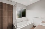https://images.listonce.com.au/custom/160x/listings/217-central-avenue-croydon-south-vic-3136/114/01700114_img_01.jpg?XJe4LHkmqos